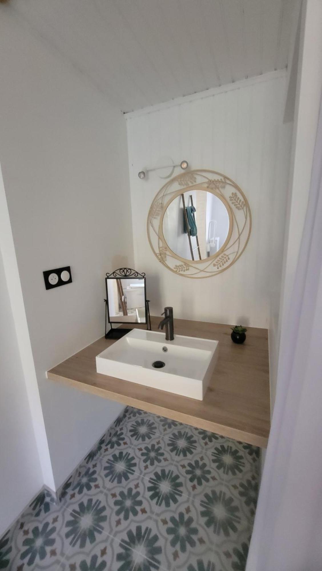 Le Truc En Plus, Accessibles Pmr, Appartement 45 M2 Mitoyen Dans Une Maison Avec Un Autre Appartement Guerard Exterior photo